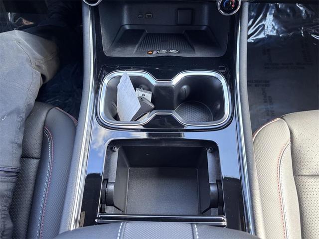 Photo of 2025 Sterling Gray Metallic Chevrolet Traverse