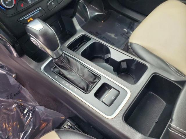 Photo of 2019 Magnetic Metallic Ford Escape