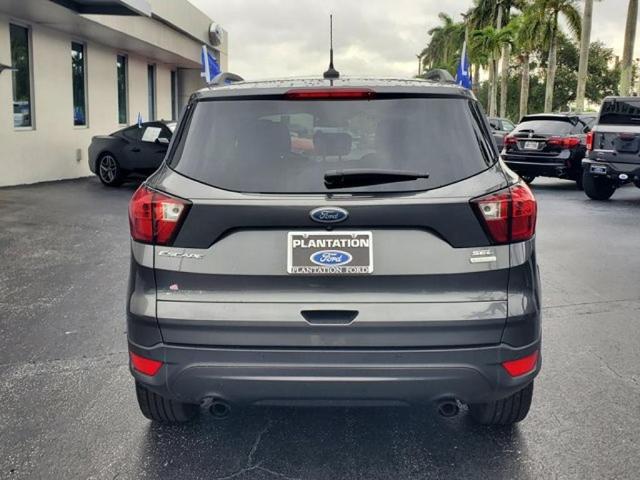 Photo of 2019 Magnetic Metallic Ford Escape
