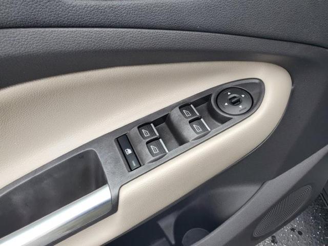 Photo of 2019 Magnetic Metallic Ford Escape