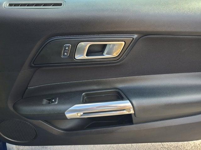 Photo of 2018 Lightning Blue Metallic Ford Mustang