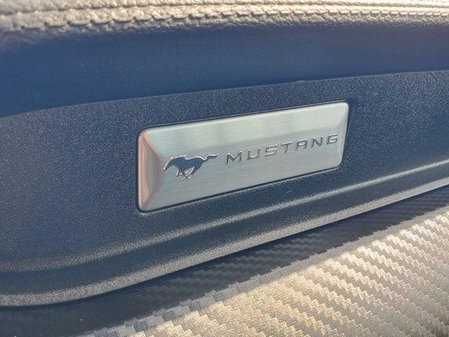 Photo of 2018 Lightning Blue Metallic Ford Mustang