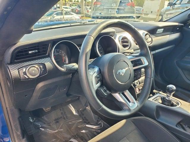 Photo of 2018 Lightning Blue Metallic Ford Mustang