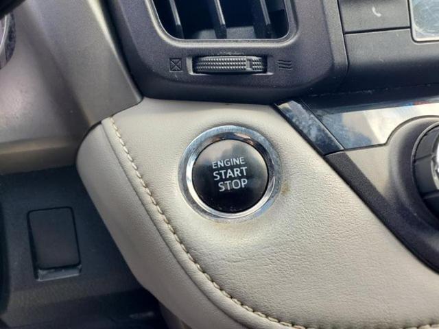 Photo of 2016 Black Toyota RAV4