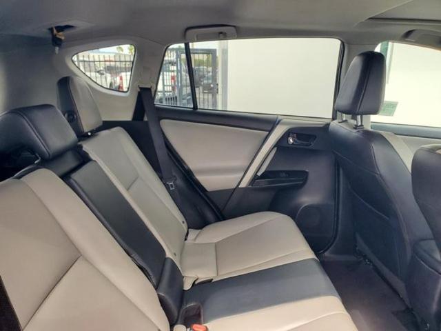 Photo of 2016 Black Toyota RAV4