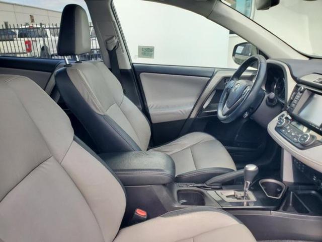 Photo of 2016 Black Toyota RAV4