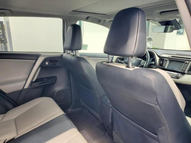 Photo of 2016 Black Toyota RAV4