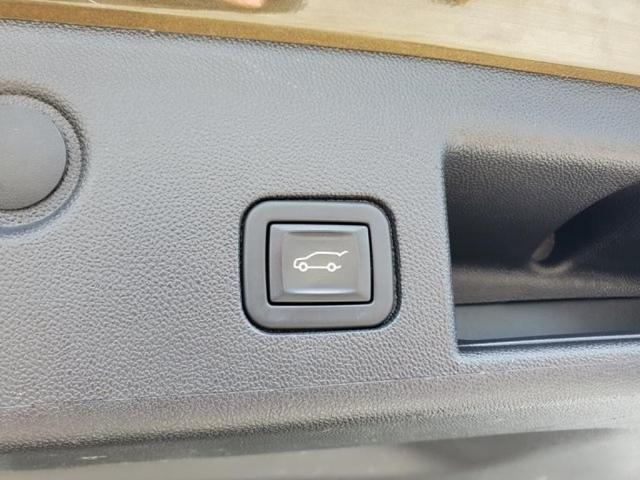 Photo of 2023 Harvest Gold / Bronze Chevrolet Equinox
