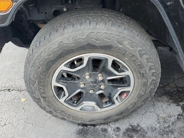 Photo of 2023 Black Clearcoat Jeep Gladiator