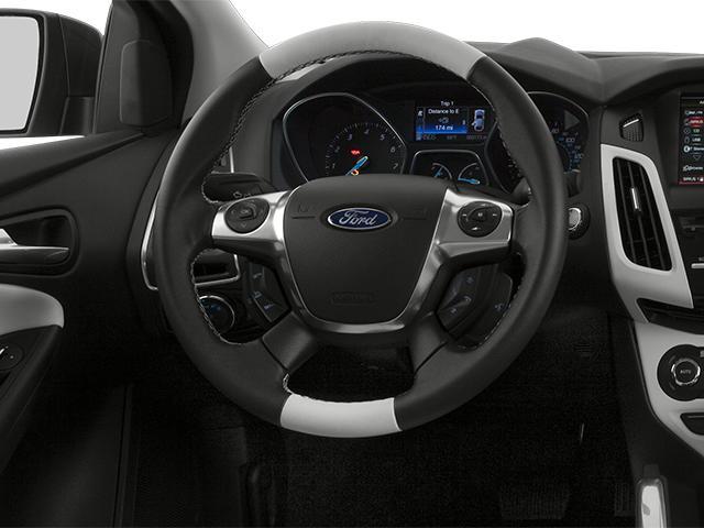 Photo of 2014 Oxford White Ford Focus