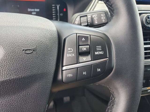 Photo of 2024 Carbonized Gray Metallic Ford Escape