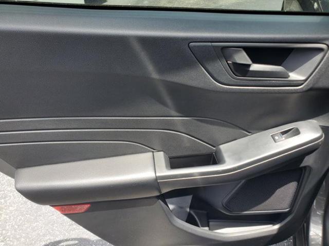 Photo of 2024 Carbonized Gray Metallic Ford Escape