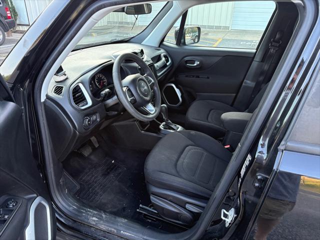 Photo of 2018 Black Jeep Renegade