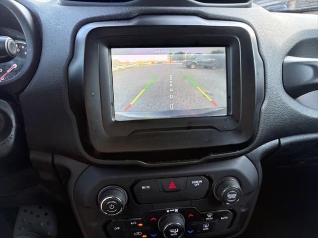 Photo of 2018 Black Jeep Renegade