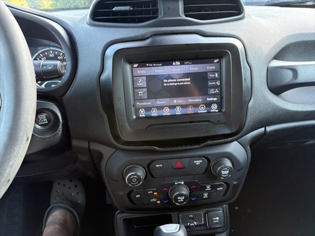 Photo of 2018 Black Jeep Renegade