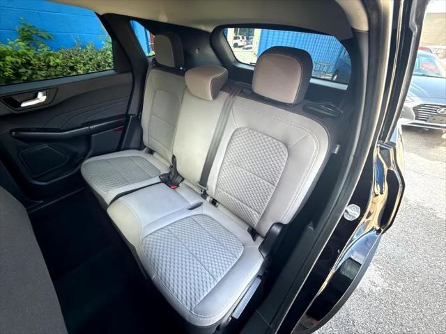 Photo of 2021 BLACK. Ford Escape