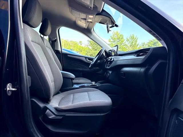 Photo of 2021 BLACK. Ford Escape