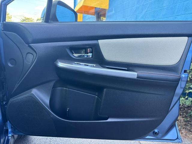 Photo of 2017 BLUE Subaru Crosstrek