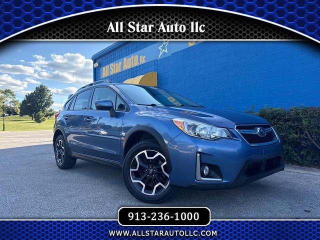 Photo of 2017 BLUE Subaru Crosstrek