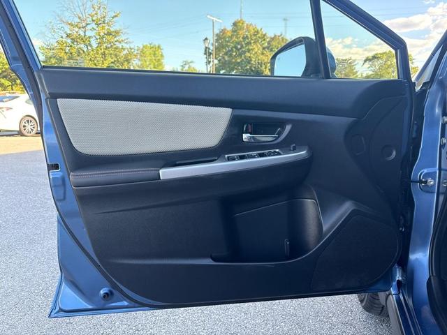 Photo of 2017 BLUE Subaru Crosstrek