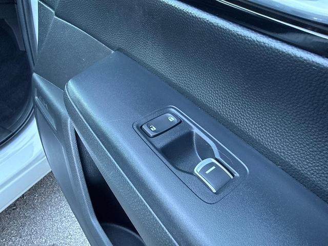 Photo of 2024 WHITE Honda CR-V