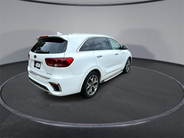 Photo of 2019 Snow White Pearl Kia Sorento