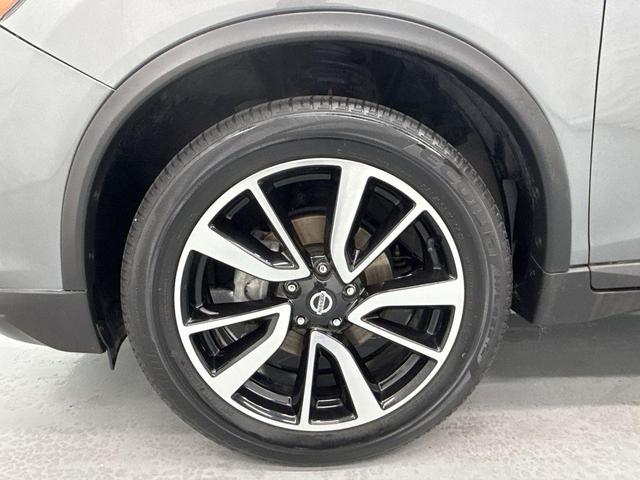 Photo of 2019 Gun Metallic Nissan Rogue