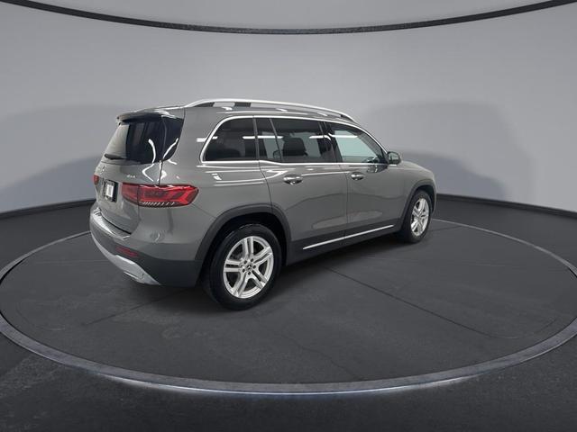 Photo of 2021 Mountain Gray Metallic Mercedes-Benz GLB 250