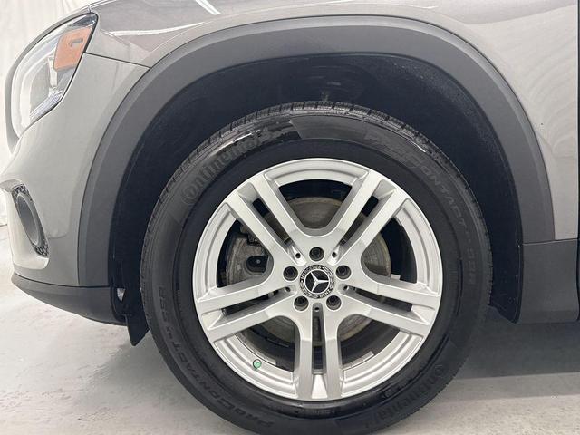 Photo of 2021 Mountain Gray Metallic Mercedes-Benz GLB 250