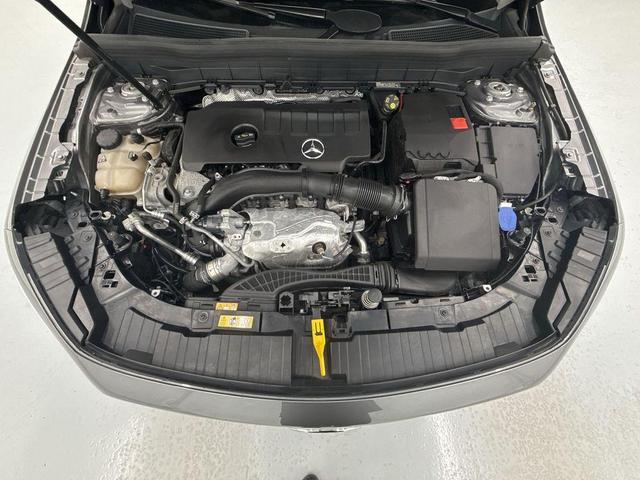 Photo of 2021 Mountain Gray Metallic Mercedes-Benz GLB 250