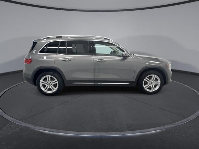 Photo of 2021 Mountain Gray Metallic Mercedes-Benz GLB 250