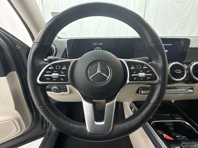 Photo of 2021 Mountain Gray Metallic Mercedes-Benz GLB 250