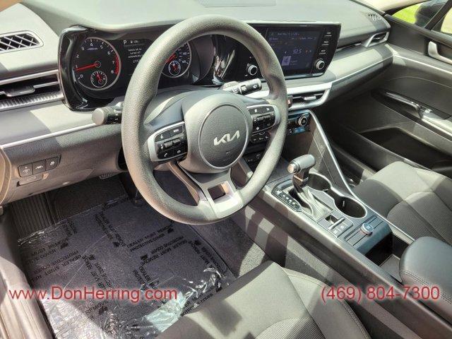 Photo of 2023 Ebony Black Kia K5