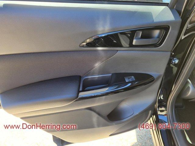 Photo of 2025 Labrador Black Pearl Mitsubishi Eclipse Cross