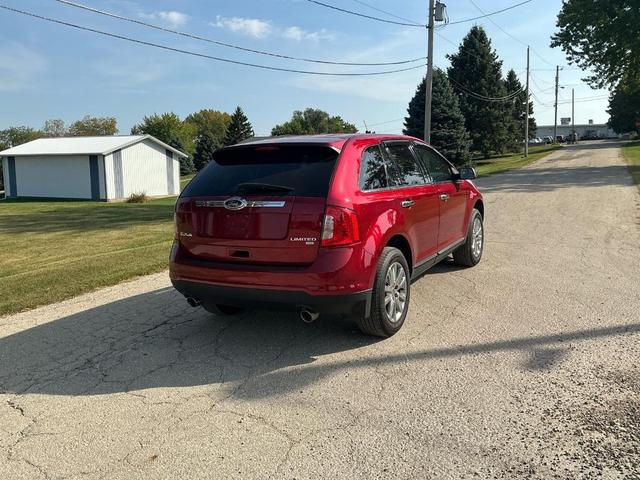 Photo of 2013 Maroon Ford Edge