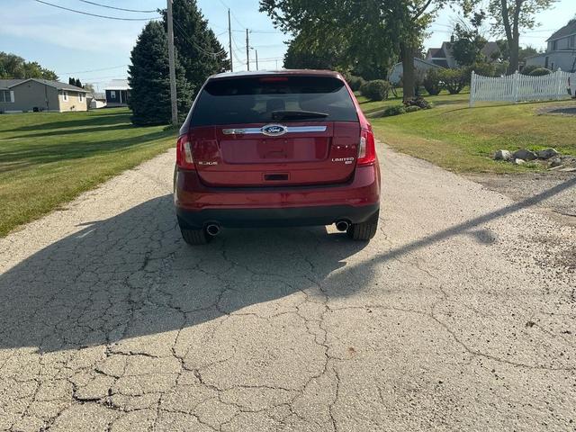 Photo of 2013 Maroon Ford Edge