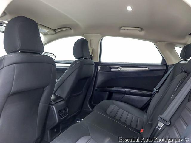 Photo of 2020 Iconic Silver Metallic Ford Fusion