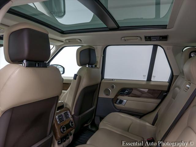 Photo of 2019 Byron Blue Metallic Land Rover Range Rover