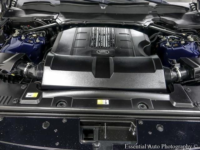 Photo of 2019 Byron Blue Metallic Land Rover Range Rover