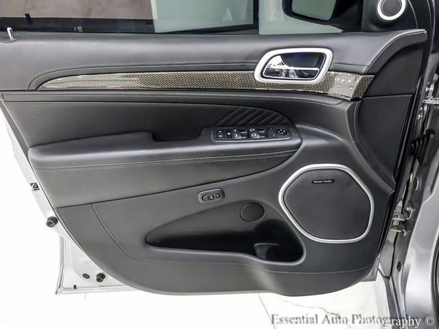 Photo of 2018 Billet Silver Metallic Clearcoat Jeep Grand Cherokee