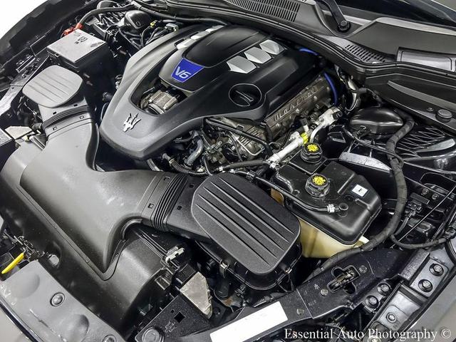 Photo of 2018 Nero Maserati Ghibli