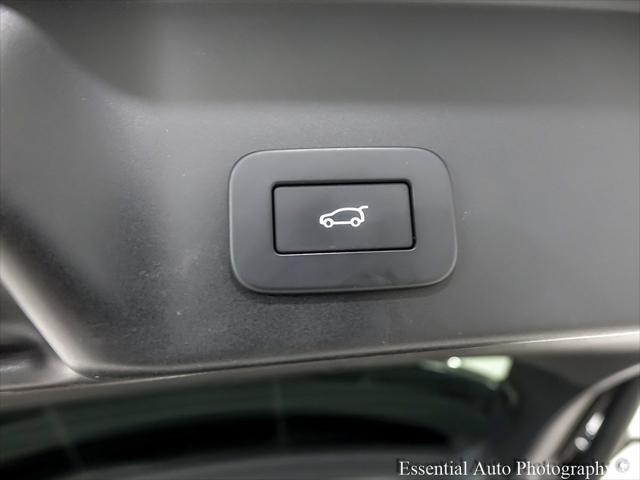 Photo of 2023 Eiger Grey Metallic Land Rover Range Rover Evoque