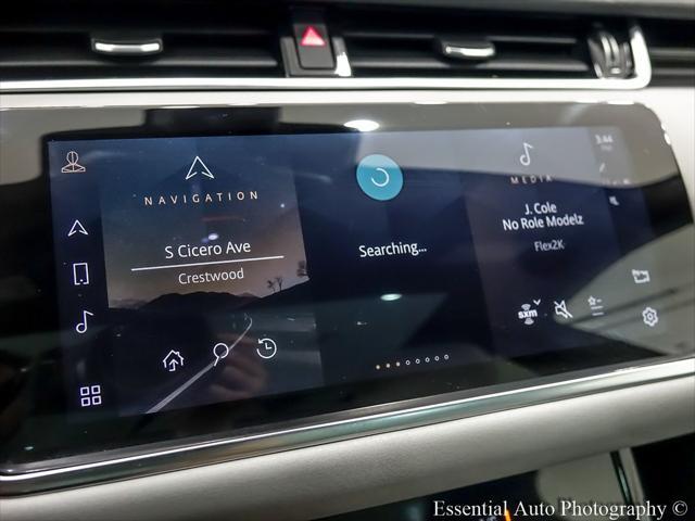 Photo of 2023 Eiger Grey Metallic Land Rover Range Rover Evoque