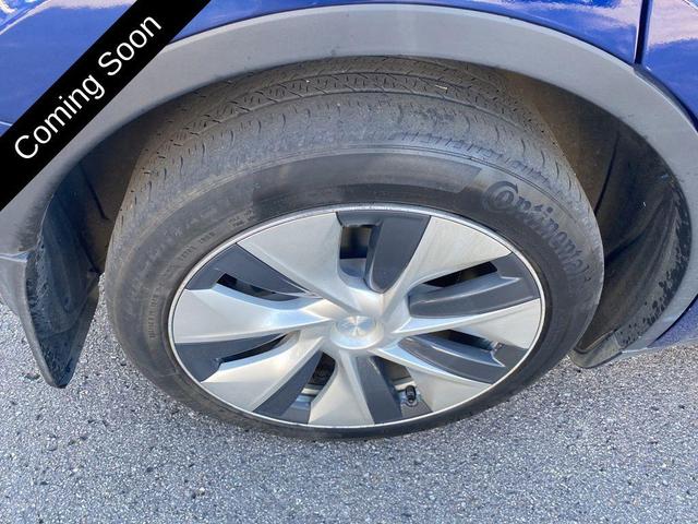 Photo of 2021 Deep Blue Metallic Tesla Model Y