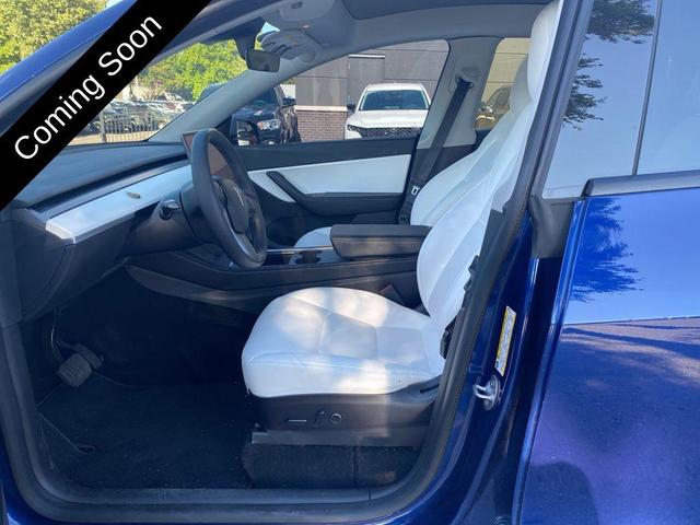 Photo of 2021 Deep Blue Metallic Tesla Model Y