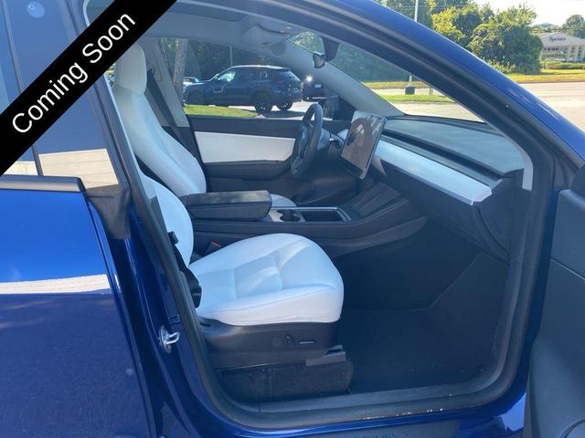 Photo of 2021 Deep Blue Metallic Tesla Model Y