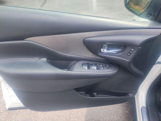 Photo of 2019 Pearl White Tricoat Nissan Murano
