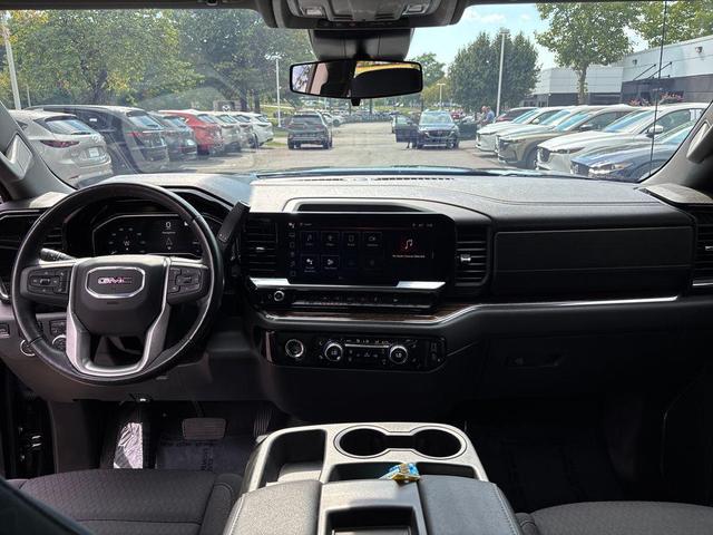 Photo of 2022 Onyx Black GMC Sierra 1500