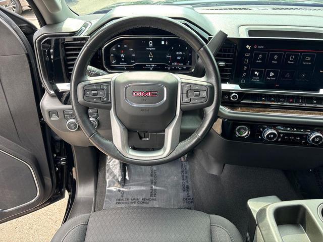 Photo of 2022 Onyx Black GMC Sierra 1500