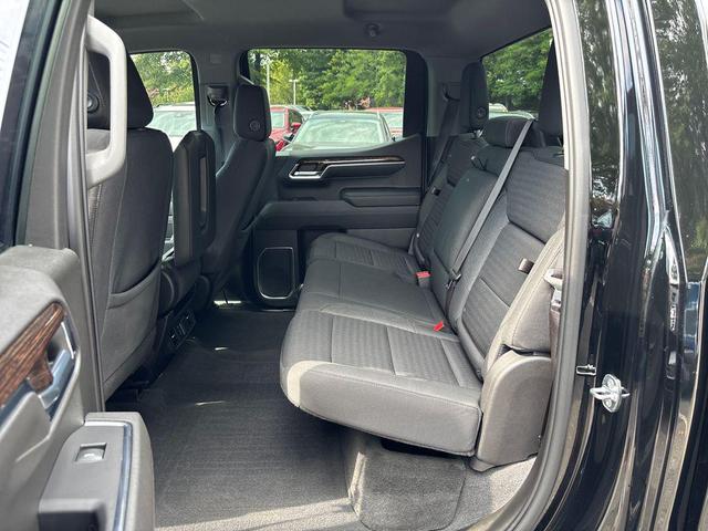 Photo of 2022 Onyx Black GMC Sierra 1500